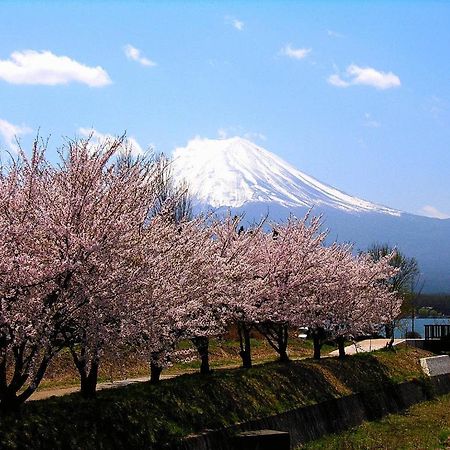 Guesthouse Sakuya Fujikawaguchiko Buitenkant foto