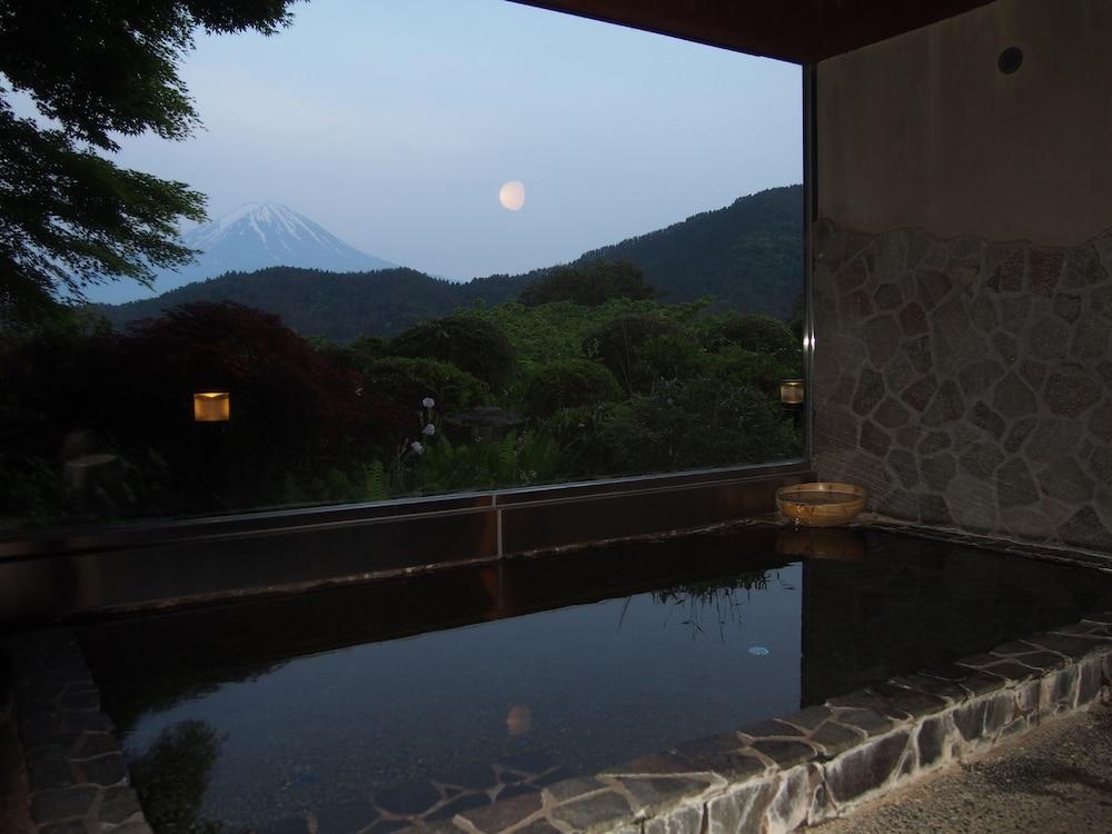 Guesthouse Sakuya Fujikawaguchiko Buitenkant foto