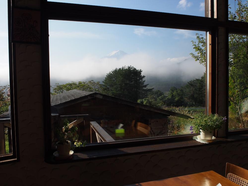 Guesthouse Sakuya Fujikawaguchiko Buitenkant foto